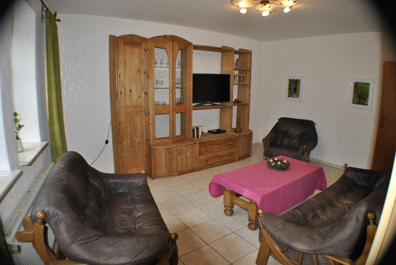 Apartmenthaus „Am Gersthof“ Am Nationalpark Kellerwald-Edersee Gellershausen Buitenkant foto